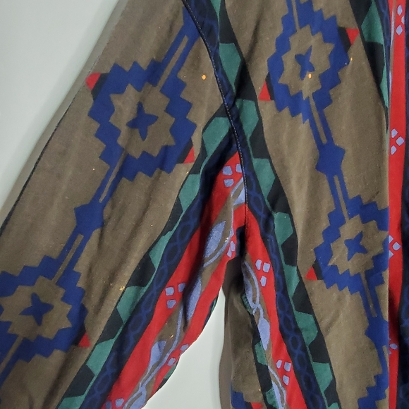VINTAGE Aztec pattern button up - Picture 3 of 7
